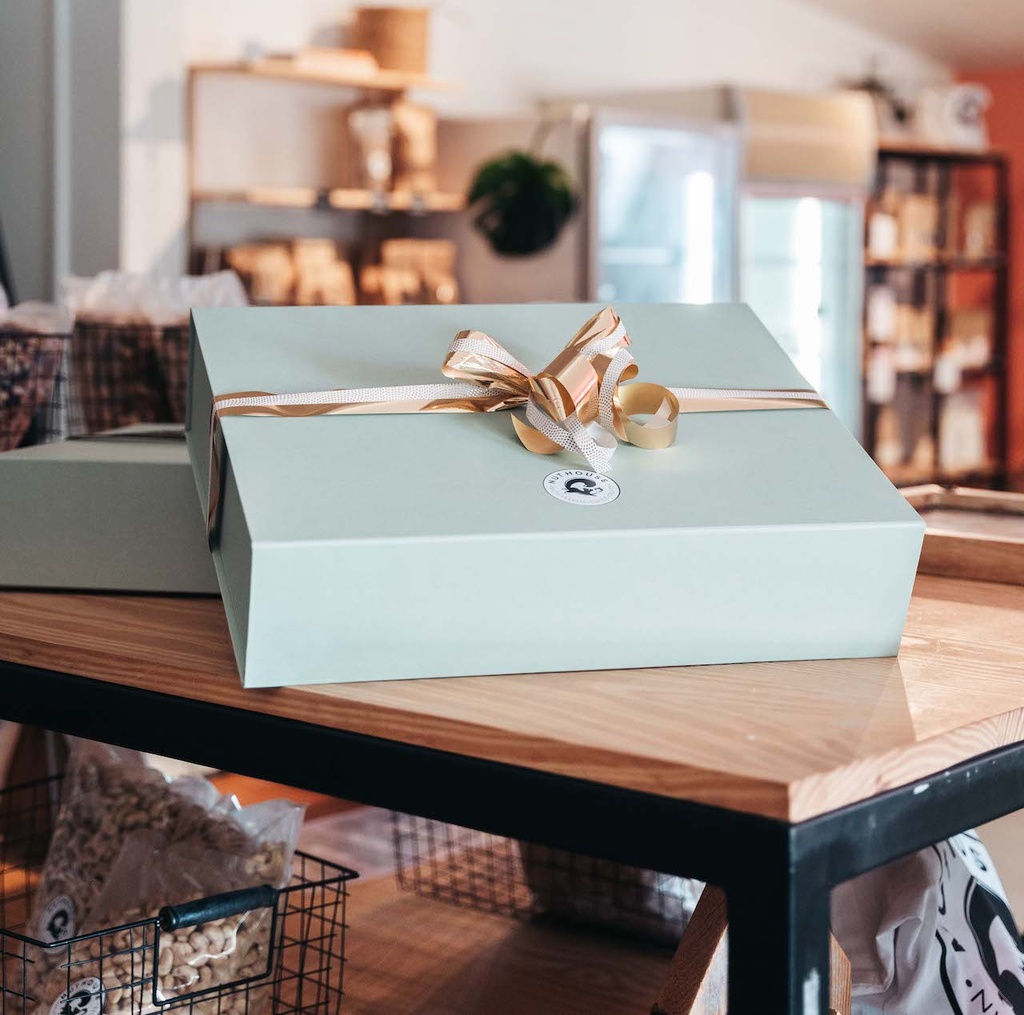 Christmas Gift Box "For salty snackers"